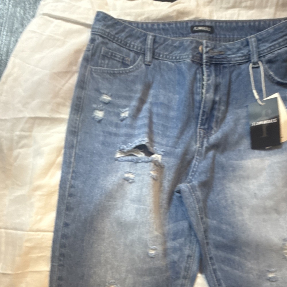 Flamingals Blue Distressed Cropped Jeans - Picture 5 of 11